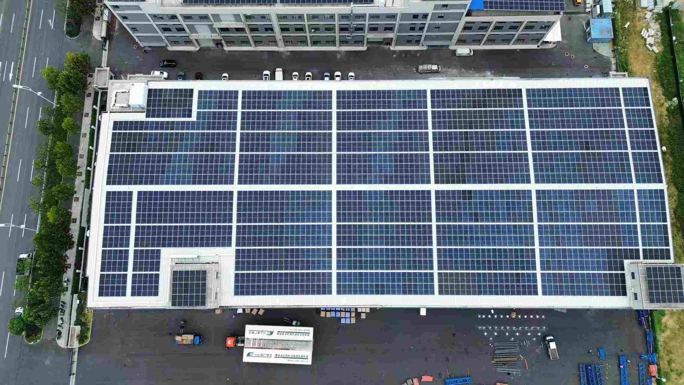 The Hefei Tisun distributed photovoltaic power generation project saves the company 1.2208 million kWh of electricity annually.